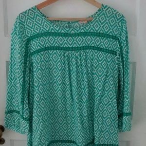 Womens XL Green Tunic-style Pullover Shirt
